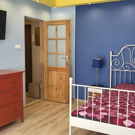 Studiospanie Studio Kapitana Z Balkonem Na Parterze 格但斯克 外观 照片