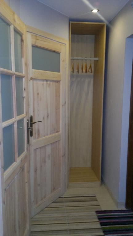 Studiospanie Studio Kapitana Z Balkonem Na Parterze 格但斯克 外观 照片